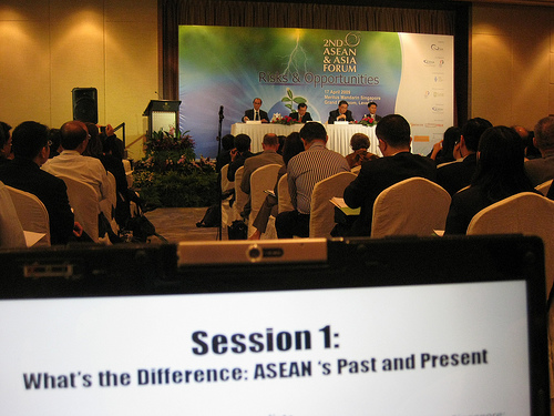 3-What-s-the-difference-ASEAN-Past-and-Present-Ong-Keng-Yong-Thitinan-Pongsudhirak-Jawhar-Hassan-simon-tay